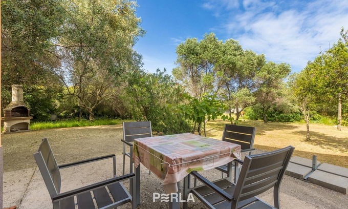Nerezine Appartement | Lovely apartment ZOE with large terrace and own grill 300m from the beach