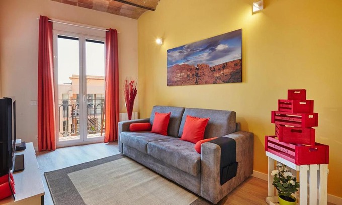 El Parc i la Llacuna del Poblenou Appartement | Lovely & bright Bogatell beach apartment