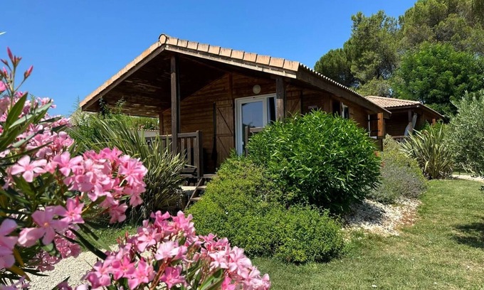 Ruoms Chalet De Ski | Lovely chalet in Ruoms, pool, Via Ardèche, air-conditioned, 10 min from Vallon