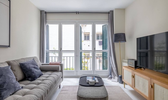 Arapiles Appartement | Lovely Chamberi 2BR w/ Doorman, nr Ciudad Universitaria, by Blueground