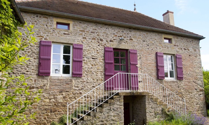 Burnand Maison | Lovely cottage near Cluny, Taizé, Cormatin