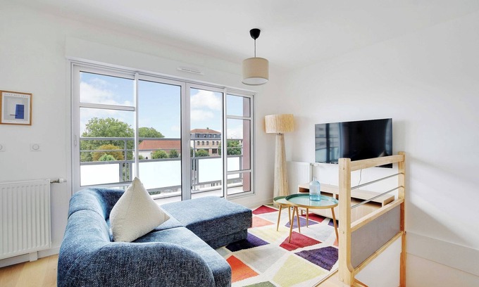 Le Bois Porte de Nogent Appartement | Joli Duplex -4BD/8P- Nogent-sur-Marne