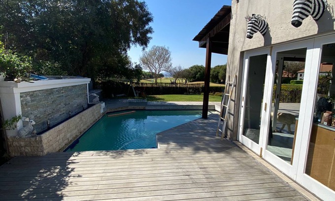 Hartbeespoort Maison | Lovely family home in Pecanwood Golf Estate