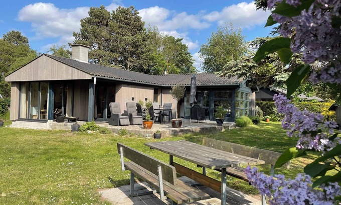 Kramnitse Maison | Lovely holiday home close to the beach and nature