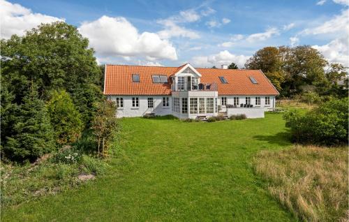 Gjøl Maison | Lovely Home In Aabybro With Kitchen