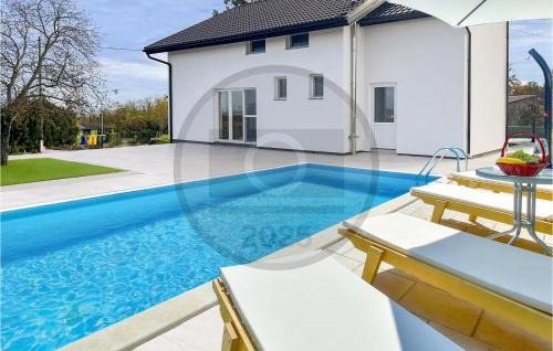 Batina Maison | Lovely Home In Batina With Sauna
