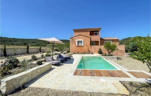 Cruzy Maison | Lovely Home In Cruzy With Kitchen