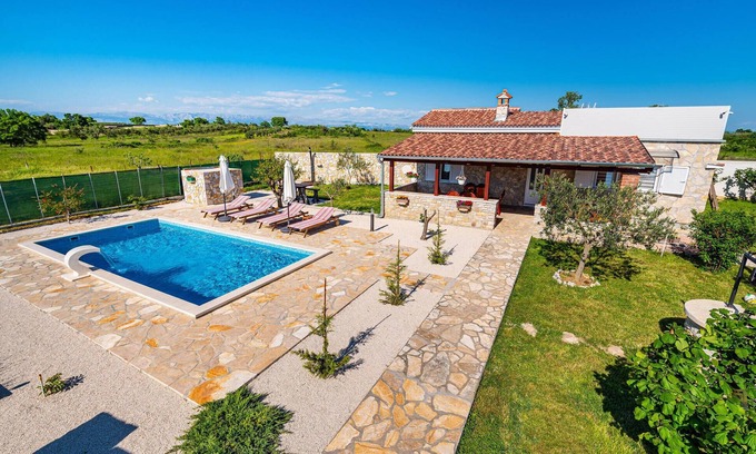 Zemunik Donji Maison | Belle maison à Donji Zemunik