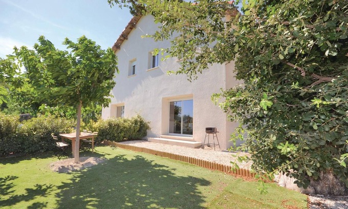 Le Sambuc Maison | Le Cyprès