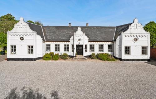 Lunderskov Maison | Lovely Home In Lunderskov With Wifi