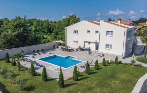 Nedescina Maison | Lovely Home In Nedescina With Wifi