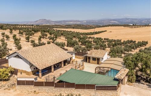 Salar Maison | Lovely Home In Salar With Kitchen