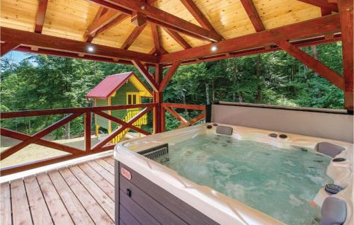 Presika Maison | Lovely Home In Vrbovsko With Kitchen