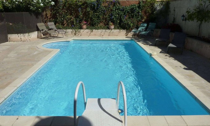 Raissac-d'Aude Maison | Belle maison, jardin avec piscine dans un village tranquille près de la côte et de la campagne