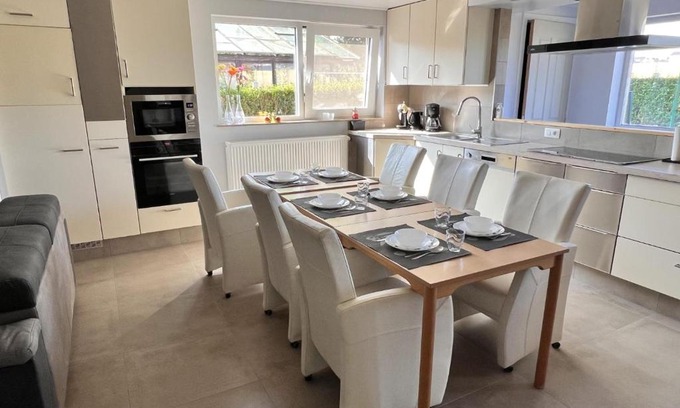 Heers Appartement | Lovely house in Heers with 2 bedrooms