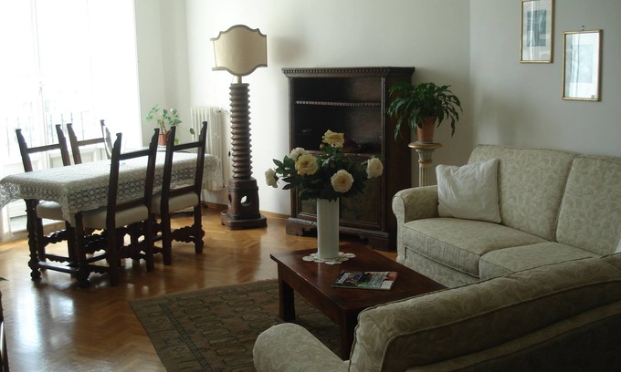 San Niccolo Appartement | LOVELY, LARGE, ABORDABLE APT AVEC VUE MAJESTIC-Ponte Vecchio