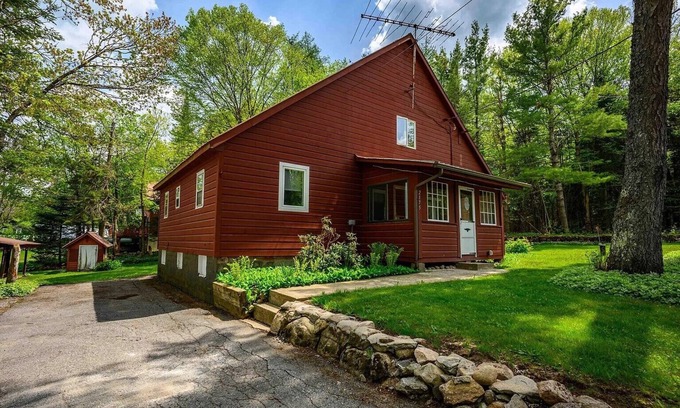Big Moose Cabine | Big Moose Lodge in Eagle Bay, near Old Forge