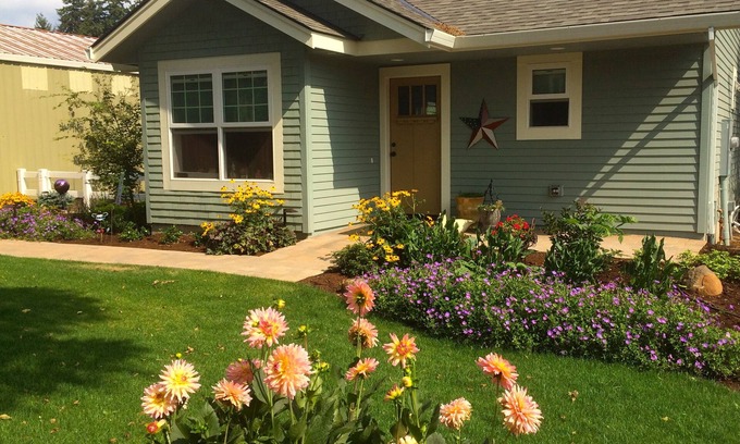 Hillendale Cottage | Nouvelle jolie maison dans le pays. À proximité des principales villes, montagnes, plage, golf