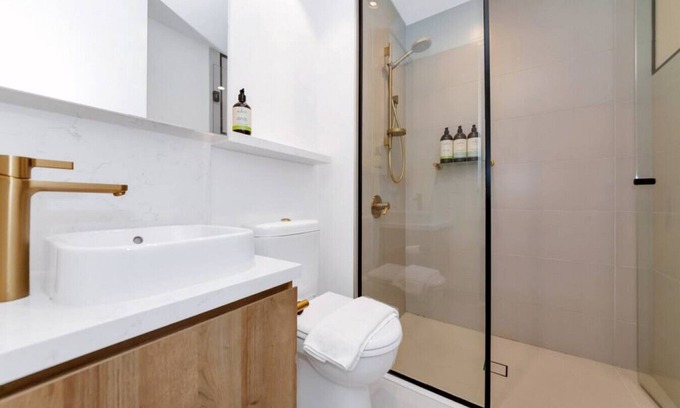 Chinatown Appartement | Lovely one bed room apt Ultimate Luxury Lifestyle with Great Location