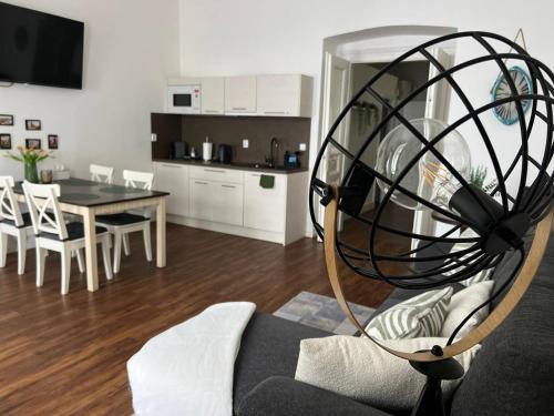Bubenec Appartement | Lovely Prague Havanska - with Free Parking