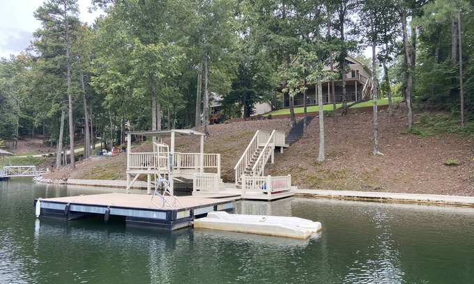 Wedowee Maison | Belle maison au lac calme pour les petits groupes
