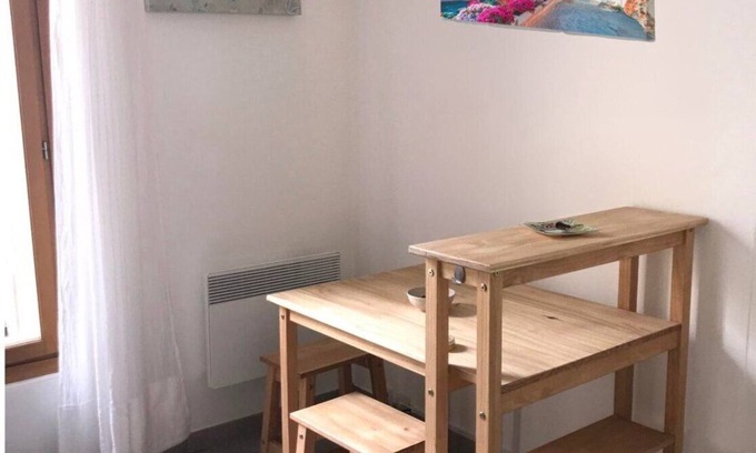 Cite Appartement | Lovely, quiet studio, just a few minutes' walk from the town center