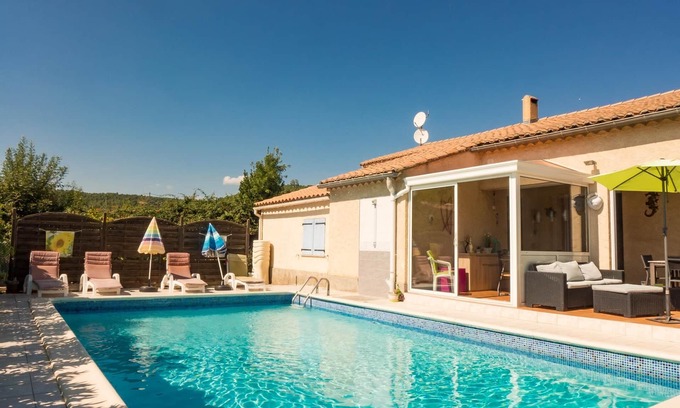 Argeliers Villa | Maison calme classée 3* avec piscine privée dans village agréable du minervois