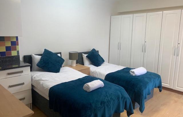Loxford Appartement | Lovely Studio apartments