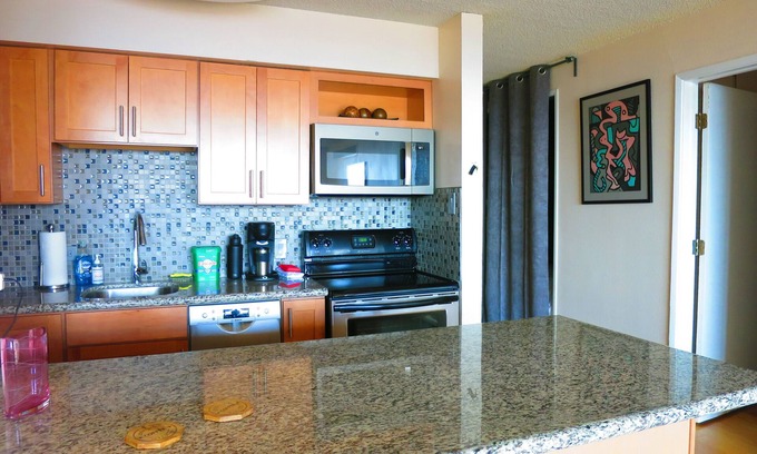 Downtown Denver Copropriété | LOVELY STUDIO WITH A POOL AND A VIEW IN THE VERY HEART OF DENVER WALK EVERYWHERE