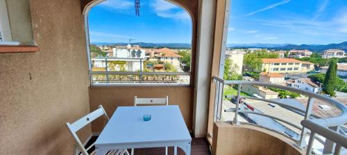 Frejus Plage Appartement | Lovely studio with balcony - near the beach