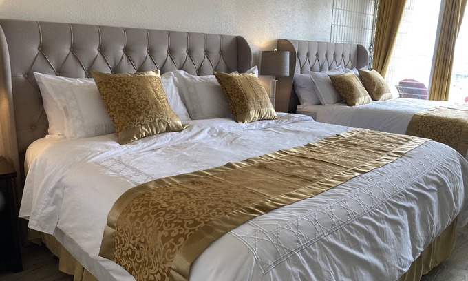 Diamond Head - Kapahulu - St. Louis Copropriété | Lovely Studio with Million Dollar View of Waikiki and close to everything!