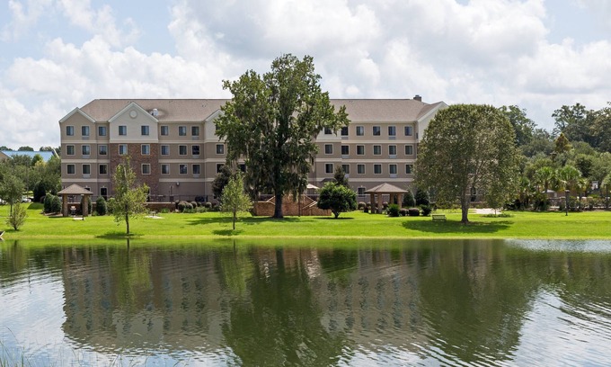 Tallahassee Copropriété | Lovely Suite in Tallahassee! Free Breakfast + On-Site Business Center