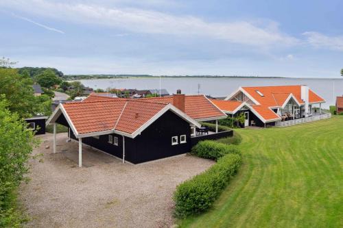Kelstrup Maison | Lovely Summer House With Sea View