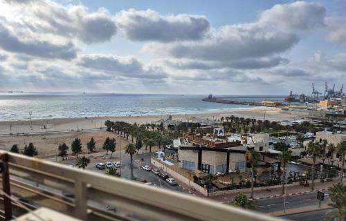 Ashdod Appartement | Lovely three-room apartment above the promenade