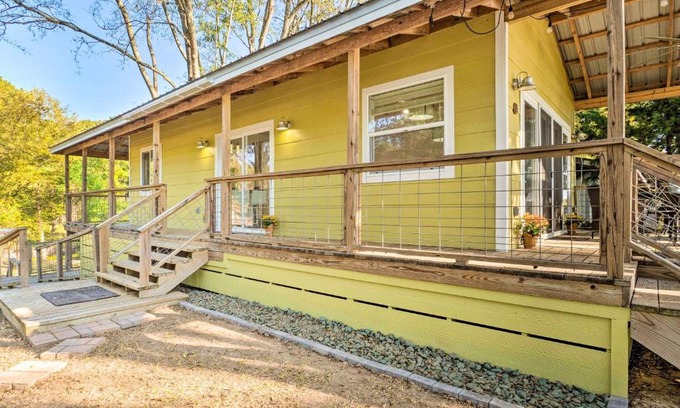 Turtle Beach Appartement | Lovely Toledo Bend Studio with Scenic Views!