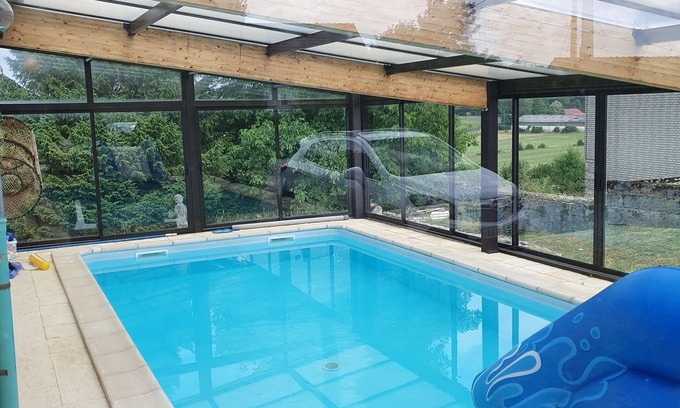 Poids-de-Fiole Maison | Jolie maison plain pied non clôturer avec piscine couverte non chauffer