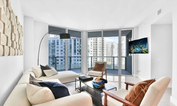 Brickell Copropriété | Lovely upscale Condo Gorgeous View 2/2 in Brickell
