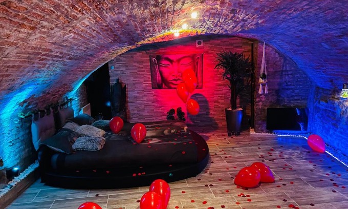 Valenciennes Hôtel | loveroom21
