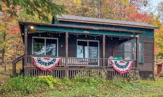 Old Forge Cabine | Lovers Leap on 4th Lake