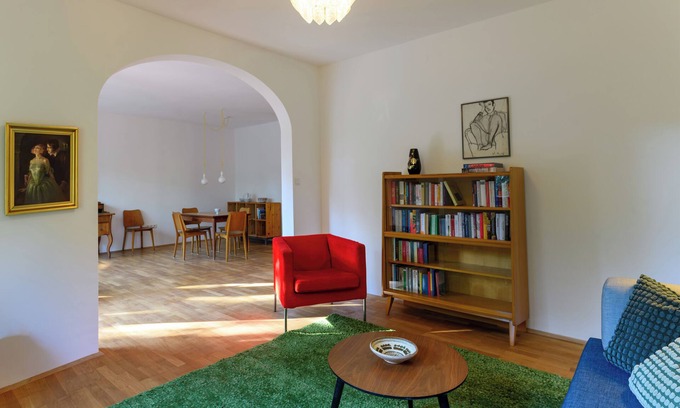 Eigenheimsiedlung Maison | Lovingly renovated 60s bungalow in the Vienna Woods near Vienna