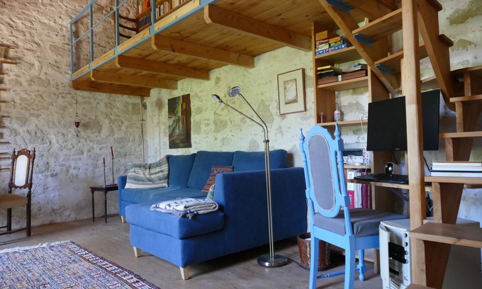 Vlachiana Maison | Lovingly restored and spacious natural stone house with pleasant summer coolness