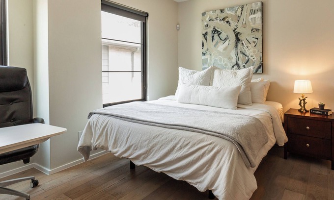 Lower Greenville Maison | Lower Greenville Gallery