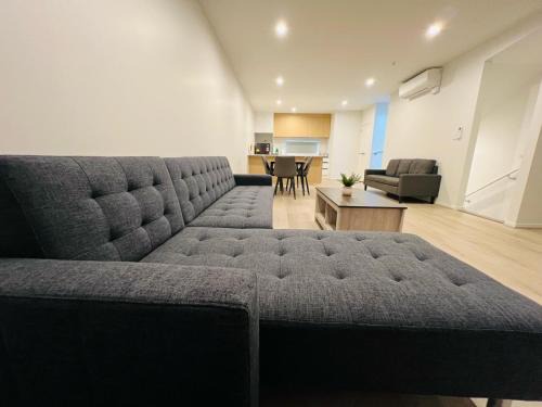 Lower Hutt Maison | Lower Hutt Central Brand New 3 bedroom 2 Bath Spacious House Balcony Private garage