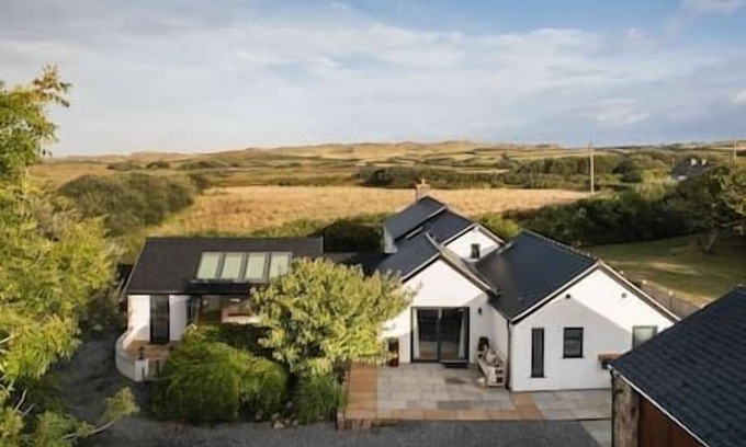 Llangennith Maison | Lower Mill - 3 Bedroom - 5* Retreat - Llangennith, Lower Mill - 3 Bedroom - 5* Retreat - Llangennith