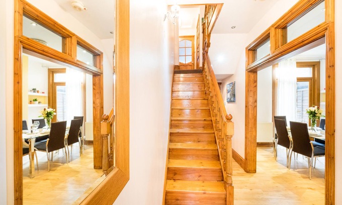Forest Gate Maison | LT The Gate House 3 Bed-Maison-Confort-Salle d'eau-Patio