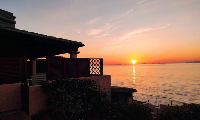 Lu Bagnu Appartement | Lu Bagnu Appartement Sur La Mer Belle Plage
