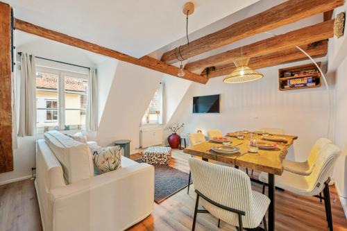 Ludwigsburg Appartement | LubuNest Altstadt Stellplatz Blühendes Barock
