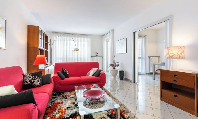 Alba Appartement | Luce Apartment with free parking