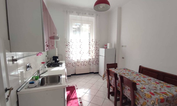 Sestri Ponente Appartement | Lucia Appartamento uso Esclusivo - Aeroporto Genova Sestri Ponente