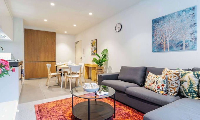 South Yarra Appartement | Lucia South Yarra *POOL, GYM & PARKING
